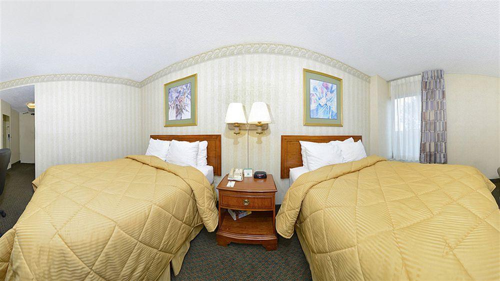 Comfort Inn Pentagon City Арлингтон Экстерьер фото