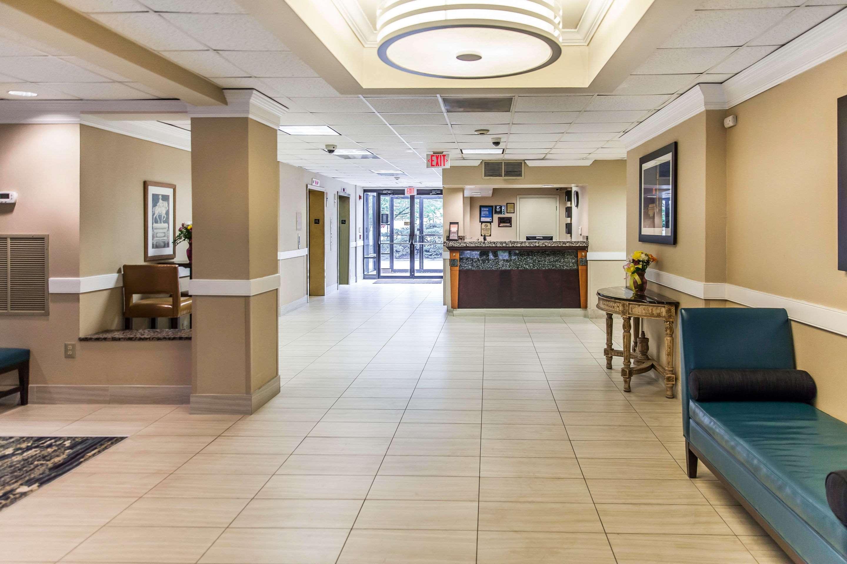 Comfort Inn Pentagon City Арлингтон Экстерьер фото