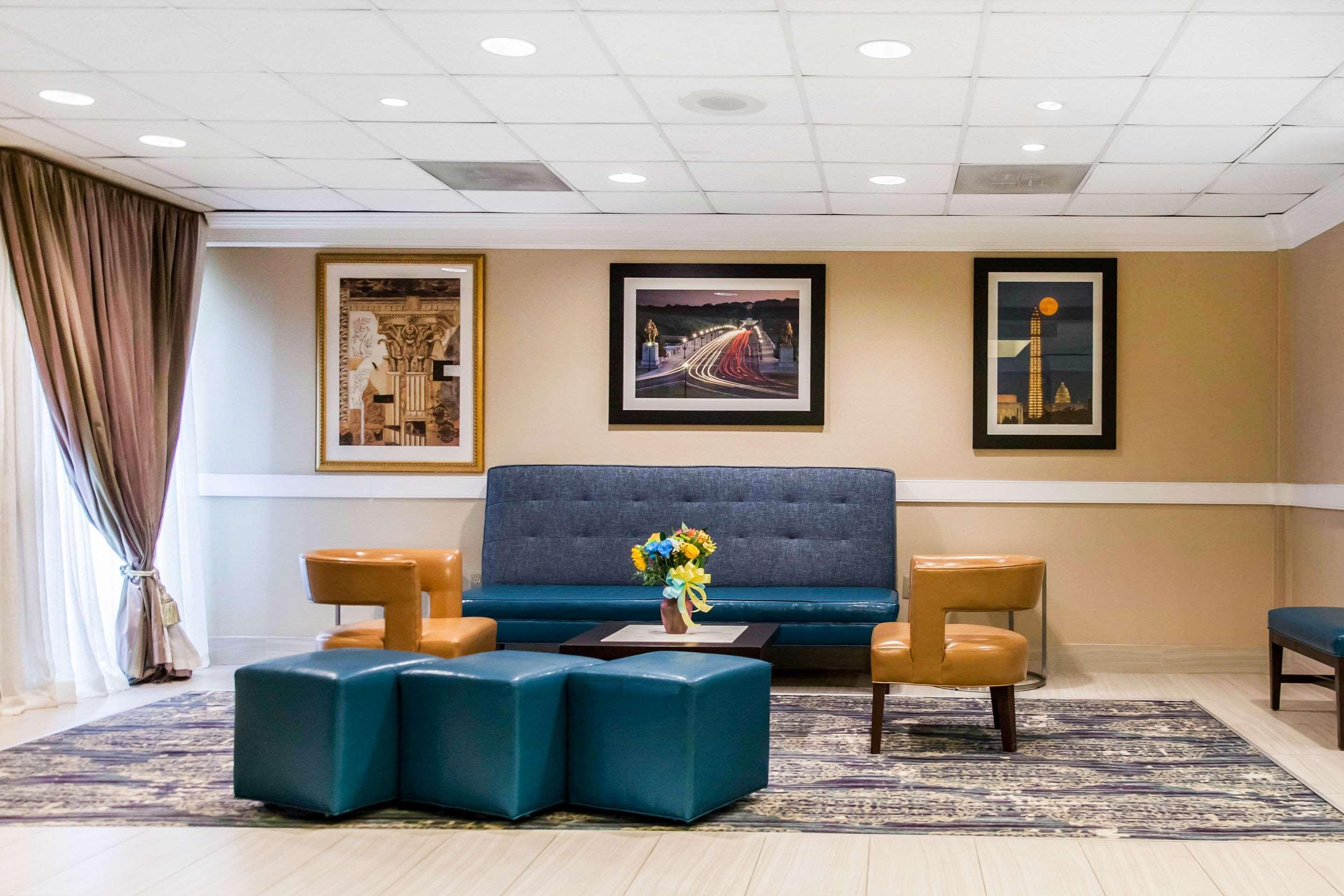 Comfort Inn Pentagon City Арлингтон Экстерьер фото
