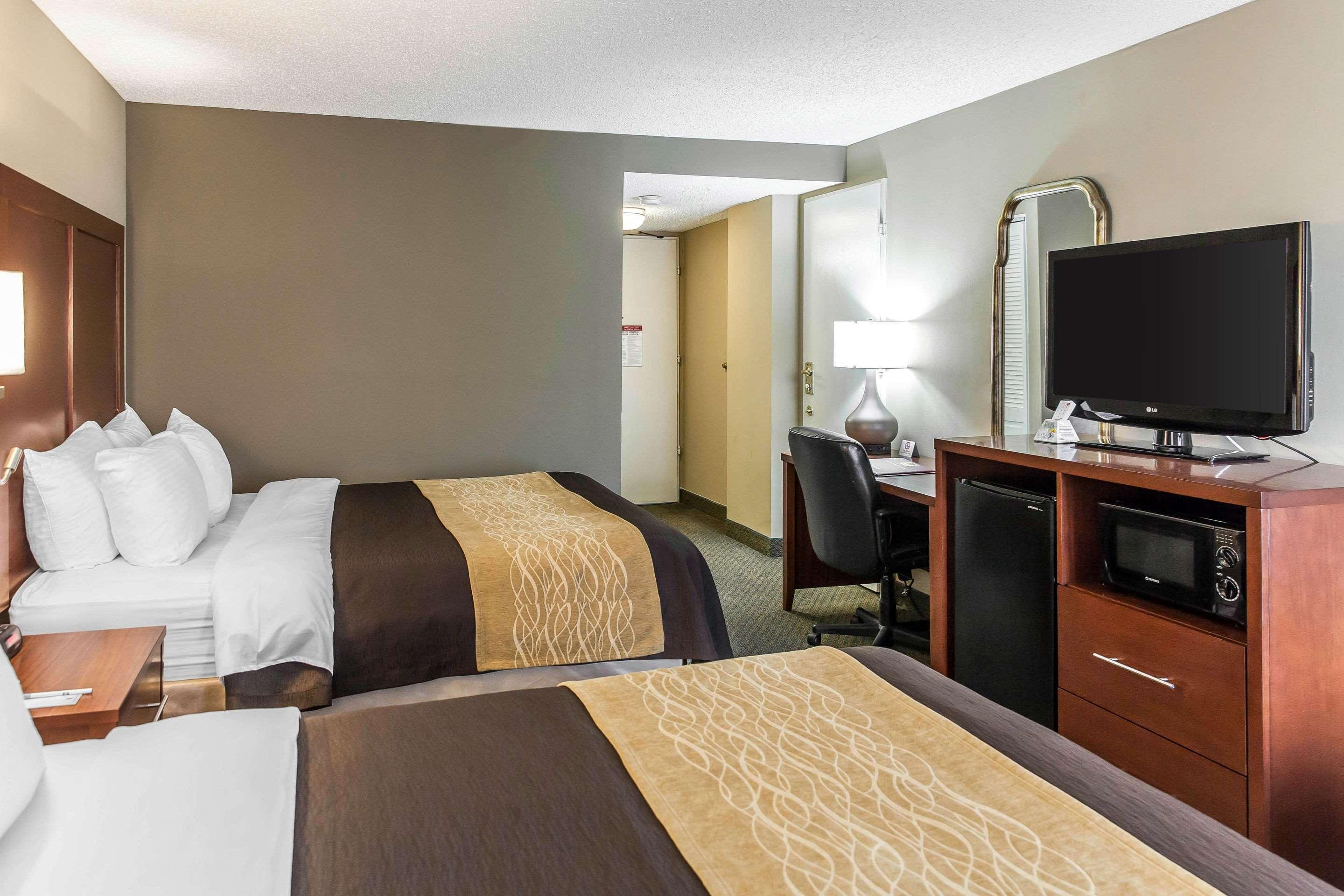 Comfort Inn Pentagon City Арлингтон Экстерьер фото