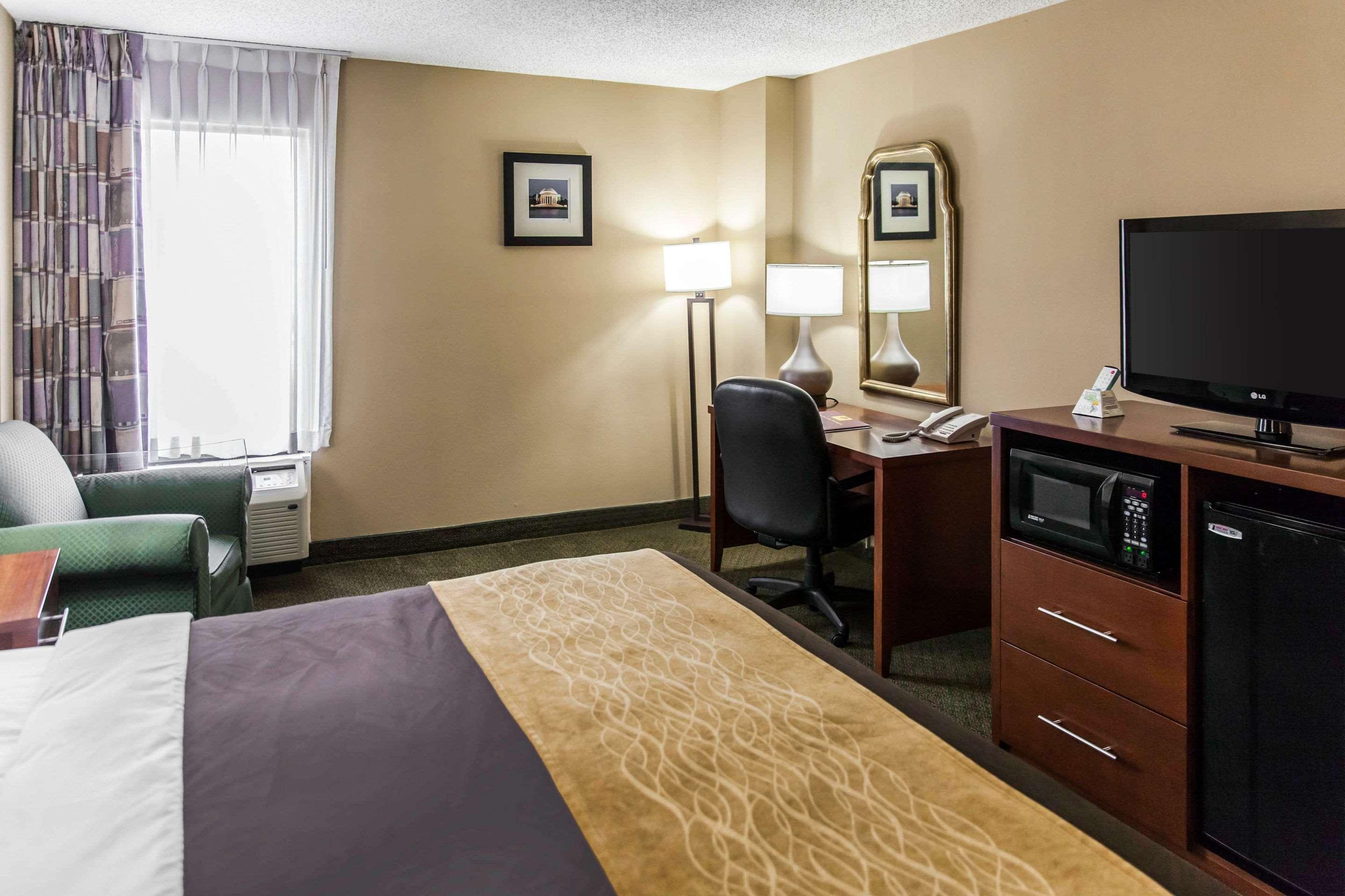 Comfort Inn Pentagon City Арлингтон Экстерьер фото