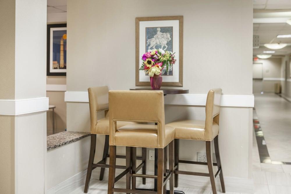 Comfort Inn Pentagon City Арлингтон Экстерьер фото