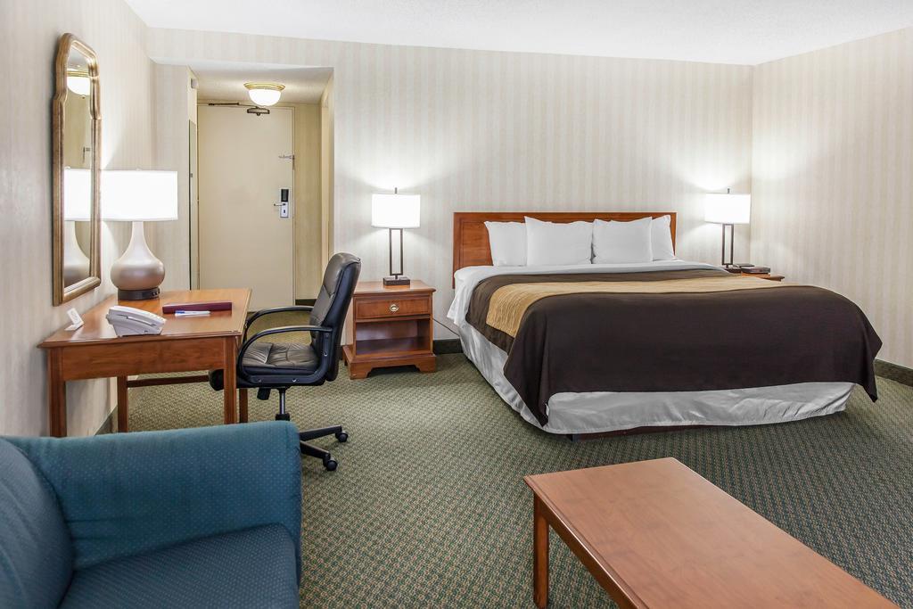 Comfort Inn Pentagon City Арлингтон Экстерьер фото